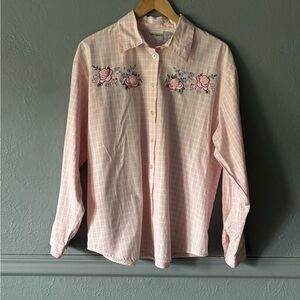 Napa Valley | Gingham | Button-Up | Embroidered | Garden Theme | Embellished | L